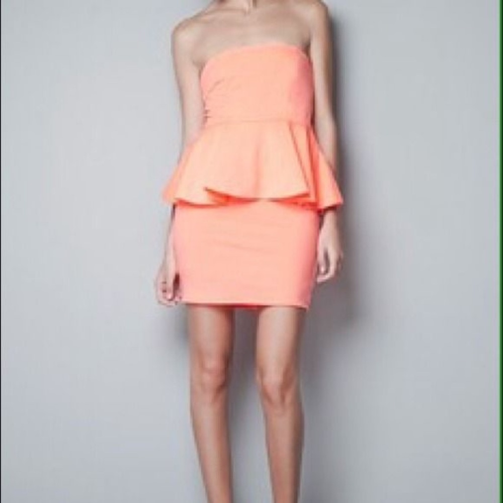 Zara - Strapless Peplum Dress